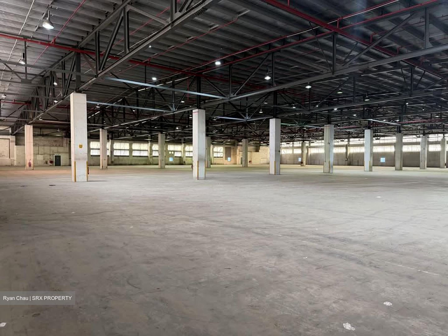 Gul Crescent (D22), Warehouse #587777271